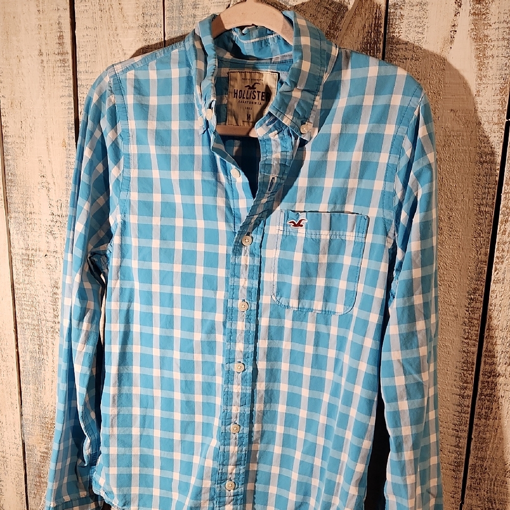 Hollister Men's Light Blue Plaid Shirt